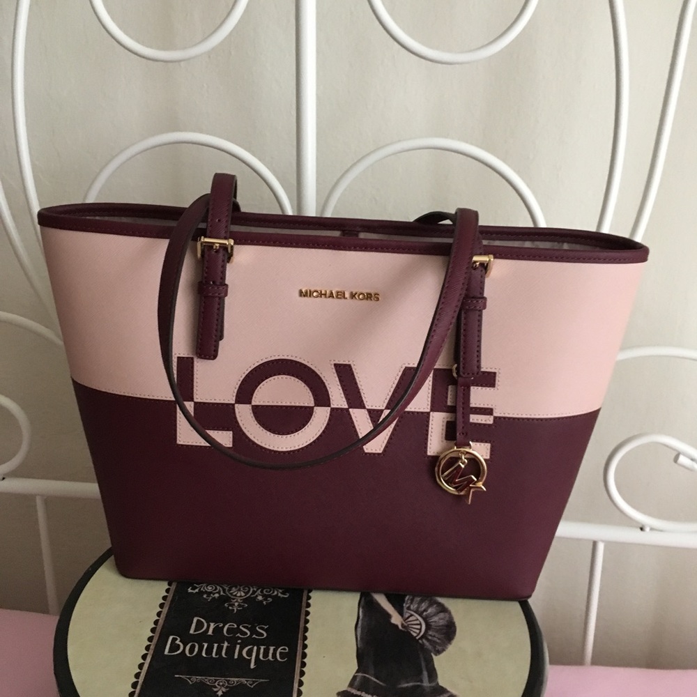 On Sale!!💗💗Michael Kors Medium tote💗💗 - Picture 3 of 8